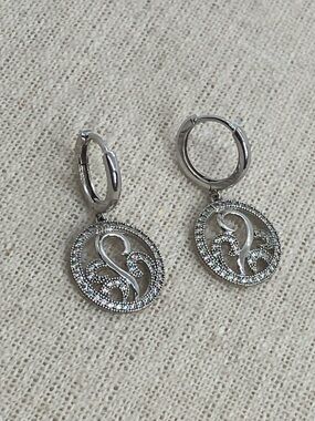 Vtg 925 Sterling Silver & CZ Pave Filigree Vines Huggie Hoop Earrings